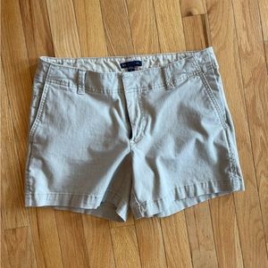 Gap khaki size 6 women’s chino 4 pocket shorts